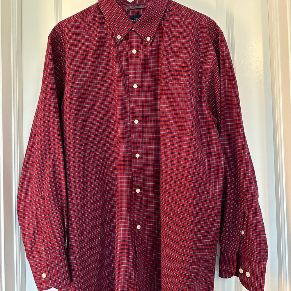 Dockers XL  Red and Blue Casual Button Down Long sleeve Shirt